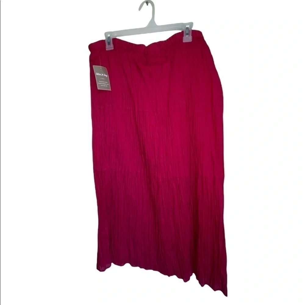 NWT-White Stag Crinkle Burgundy Skirt. Size Large 12-14 - Picture 1 of 8